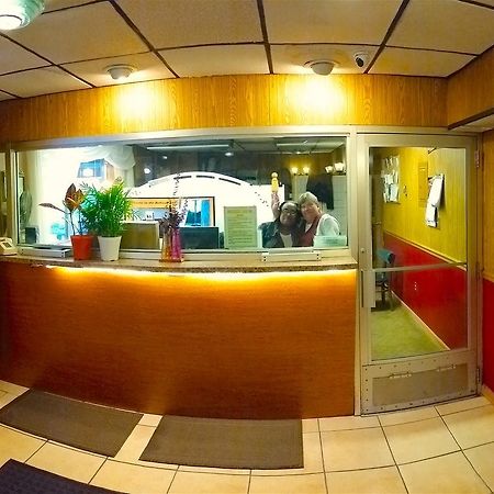 Beltway Motel&Suites Halethorpe Buitenkant foto